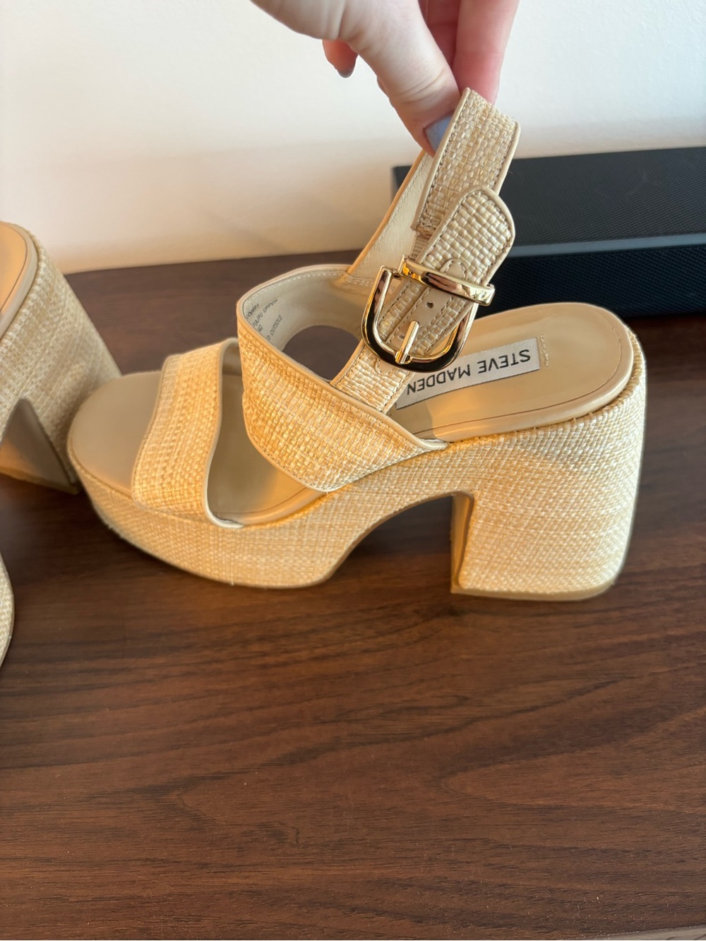 Steve Madden Raffia Platform Heel - Picture 3 of 5